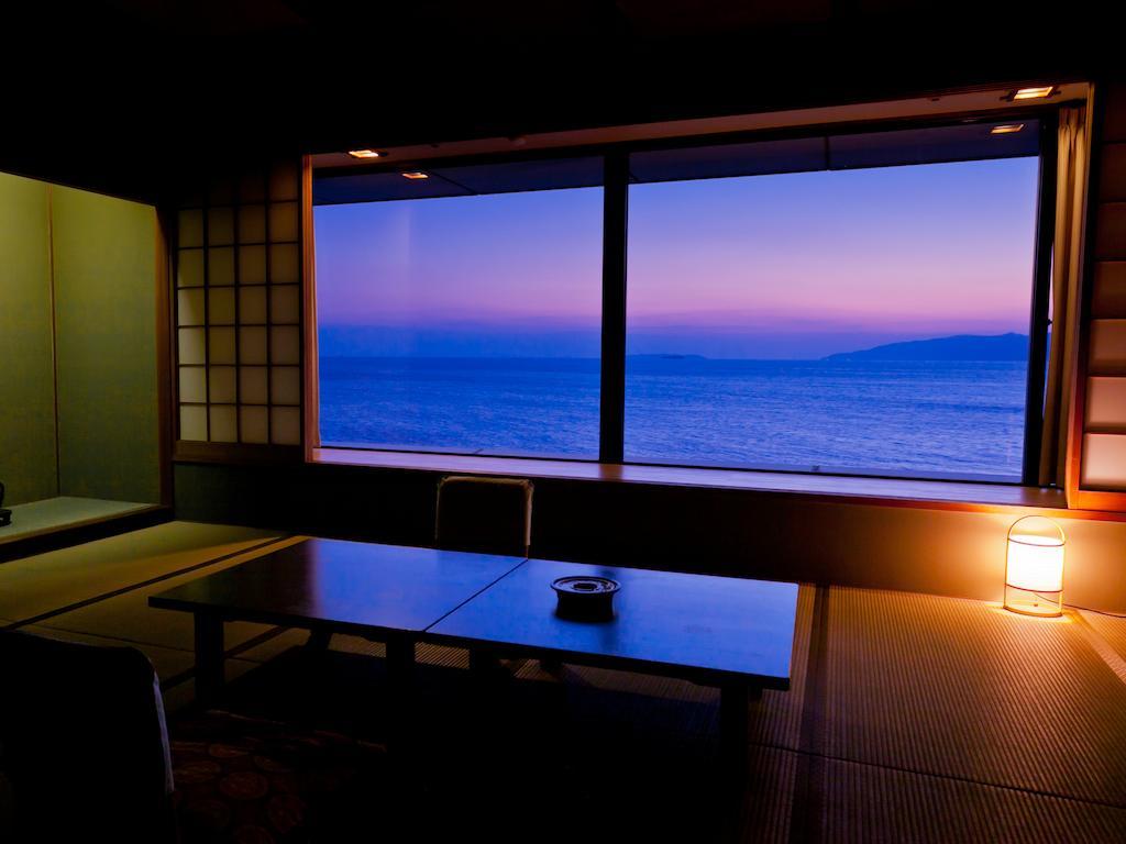 Wakayama Kada Onsen Kada Kaigetsu Hotel Quarto foto