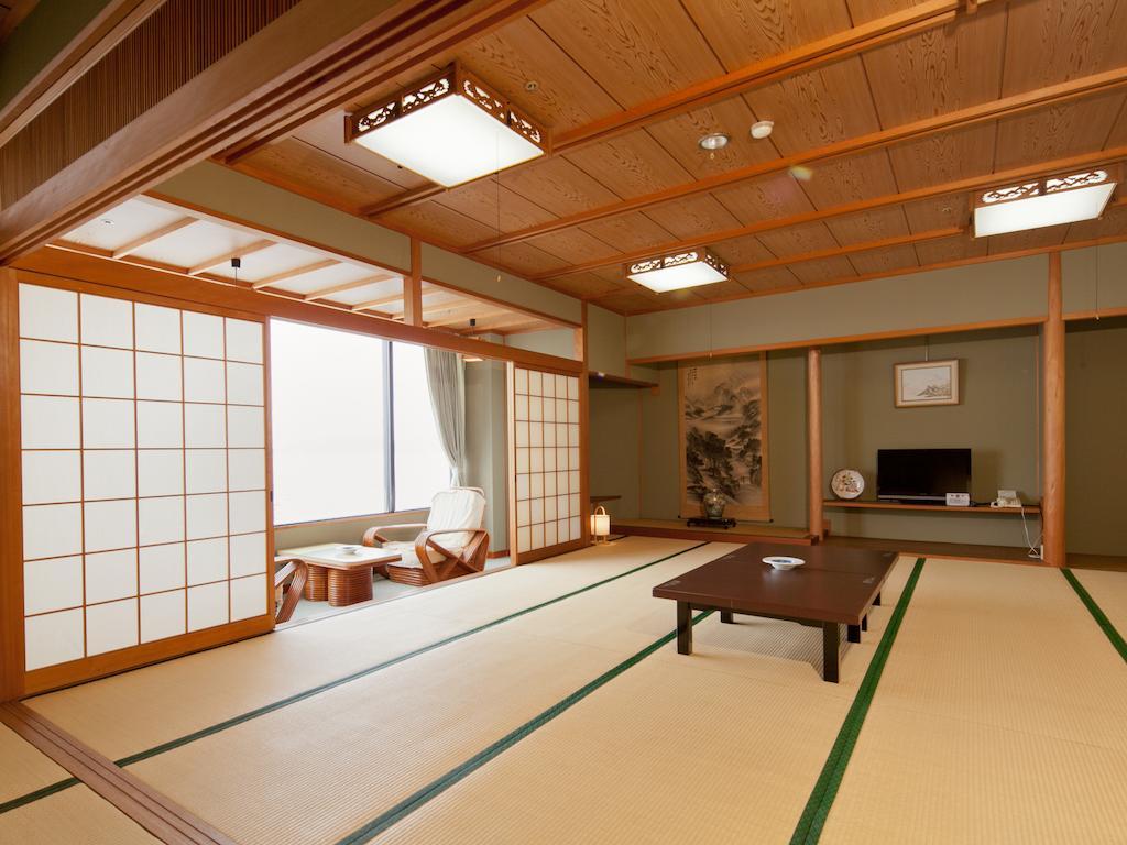 Wakayama Kada Onsen Kada Kaigetsu Hotel Quarto foto