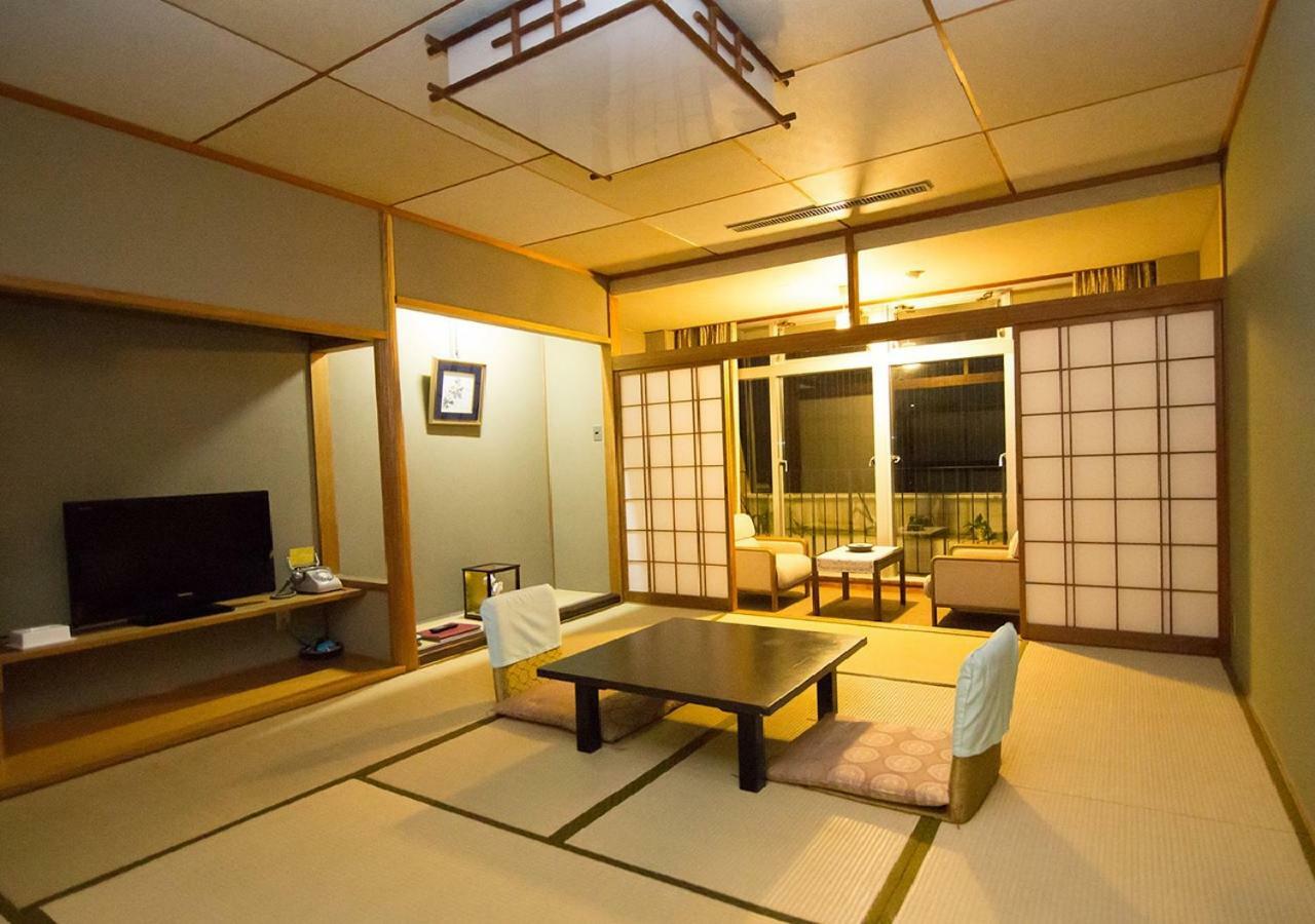 Wakayama Kada Onsen Kada Kaigetsu Hotel Exterior foto